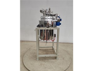 50L不銹鋼復合板油浴電加熱反應(yīng)釜已完工發(fā)往壽光