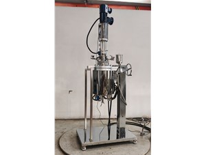 20L防爆不銹鋼手動升降反應(yīng)釜已完工發(fā)往俄羅斯